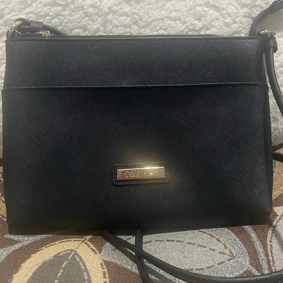 Calvin Klein Crossbody Black - Picture 1 of 6